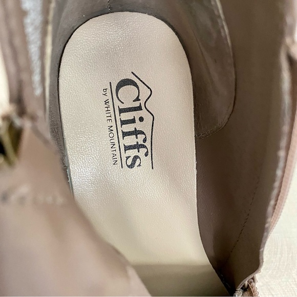Cliffs like-new in box wedge boot - Picture 7 of 8